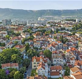 4-5 bedroom villa with Split City and Sea Views sleeps 8-10